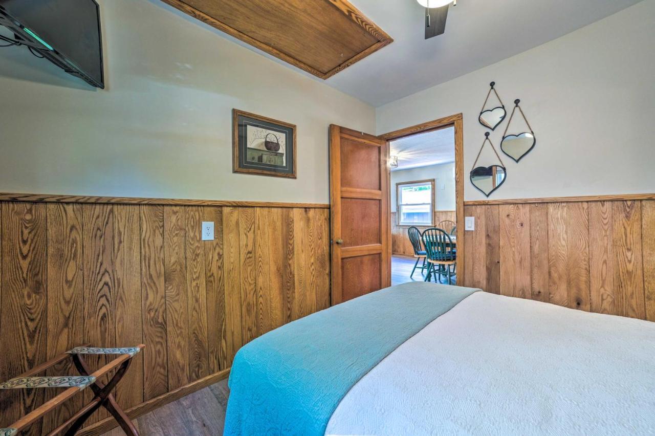 East Tawas Lakefront Getaway With Kayaks And Deck Dış mekan fotoğraf